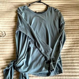 Long sleeve side tie